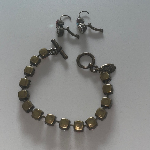 Sade Design Swarovski Bracelet and Earrings - Picture 3 of 4